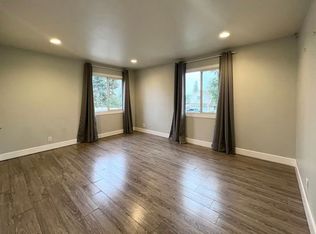 2313 E Avalon Ave, Santa Ana, CA 92705