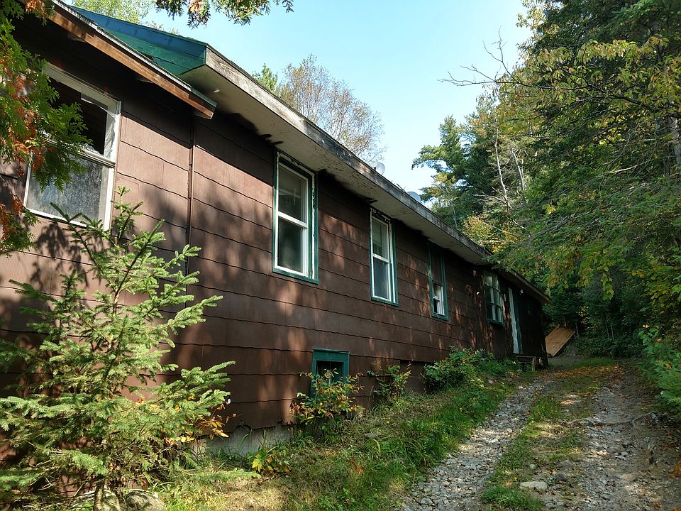 2nd image of 374 Old Military Rd