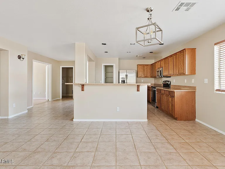 15410 N 169th Ln — Photo 17