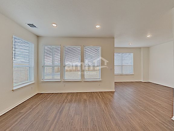 3rd image of 2740 Spencebrook