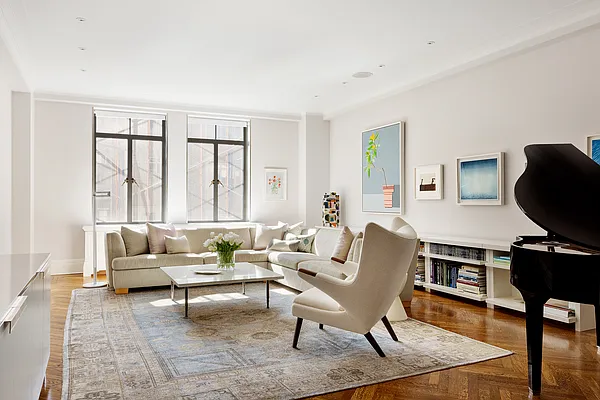 Sold by Compass | media 1