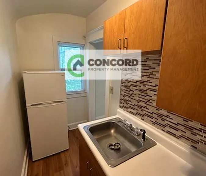 108 S Park Dr #5 — Photo 7