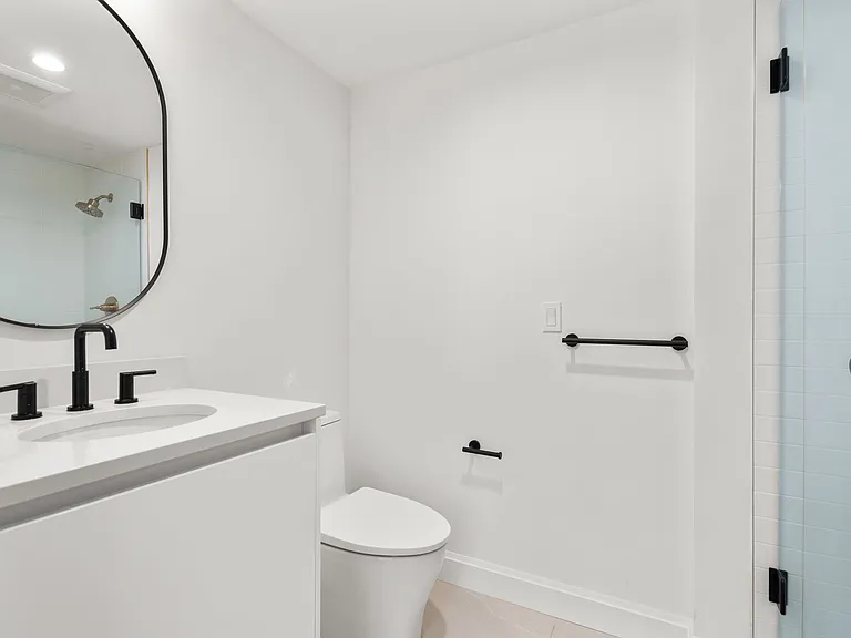 1618 Beacon St #3 — Photo 12