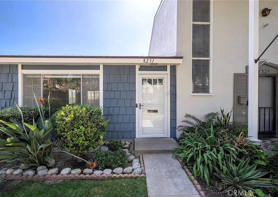 8231 Deerfield Dr