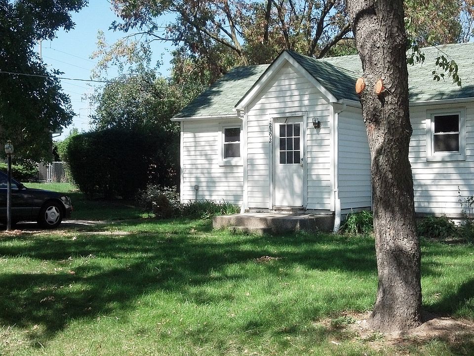 1st image of 12392 W Grandmore Ave