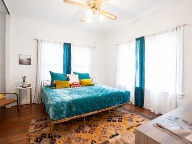 429 Hawthorne St #8 — Photo 6