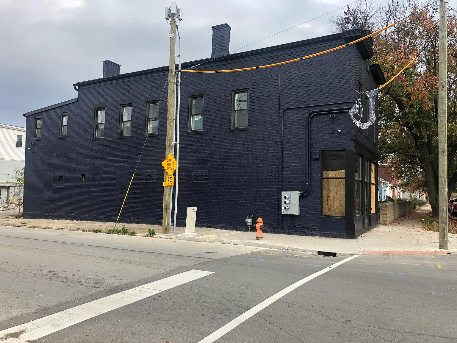 2 bed, 900 sqft, $1,350 — Photo 2