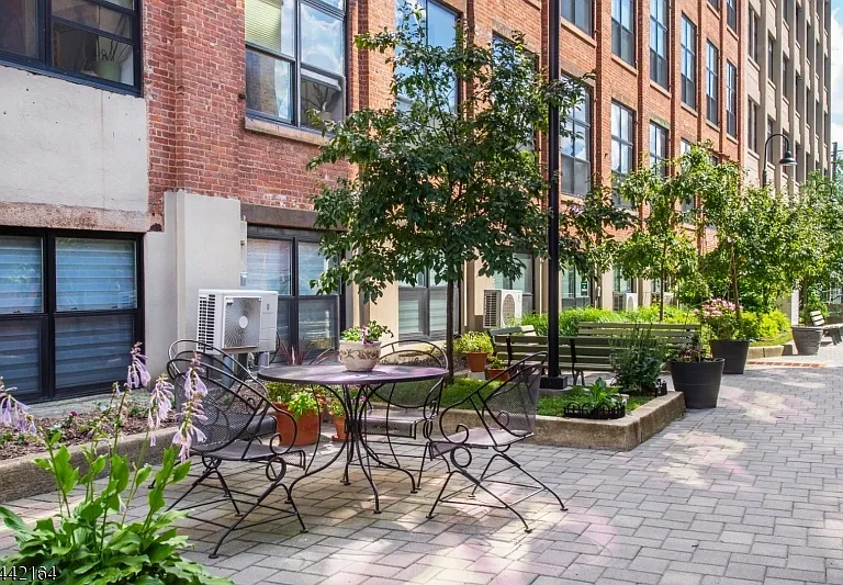 475 S Jefferson St #501 — Photo 21