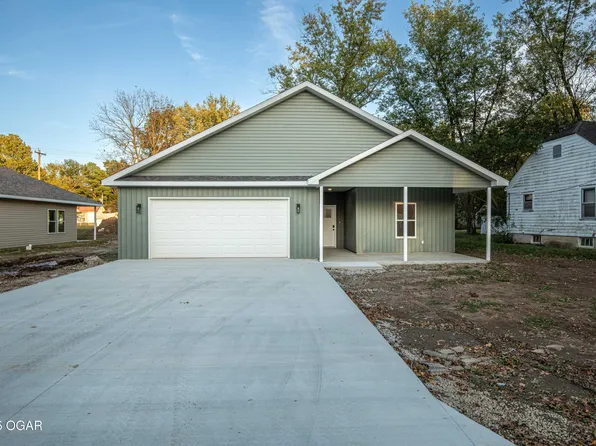 802 Maple St, Lamar, MO 64759