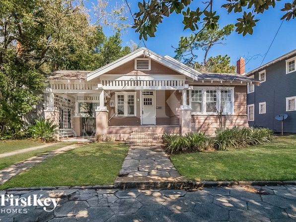 2111 Myra St