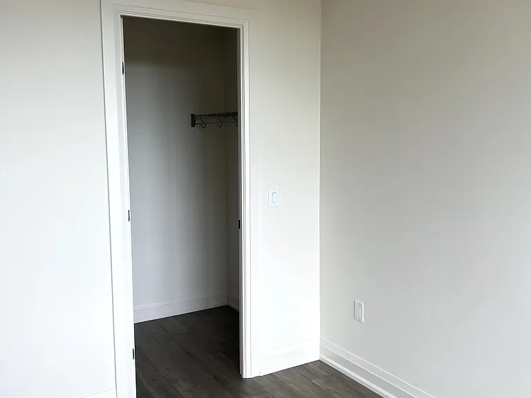 212 King William St #602 — Photo 6