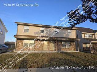 7938 W Glenbrook Rd, Milwaukee, WI 53223