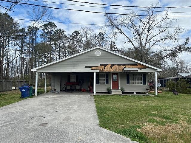 1st image of 604 Hoffpauir Ln
