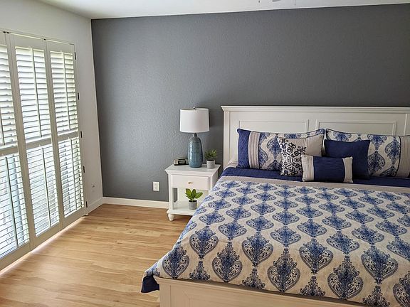 5th image of 4 Brandy Ln