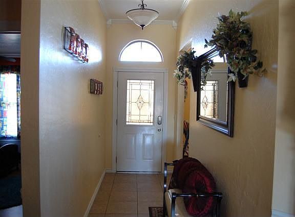5th image of 834 NW Hilltop Dr