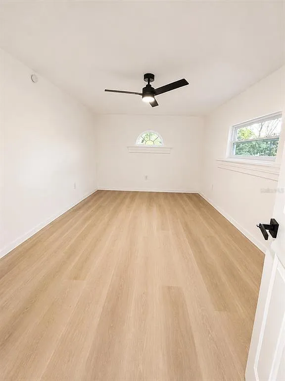 4 bed, 2.5 bath, 1511 sqft, $2,500 — Photo 4