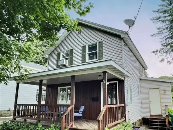 185 Duer St, Oswego, NY 13126