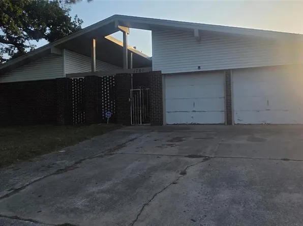 1701 N Rolling Rdg, Bethany, OK 73008