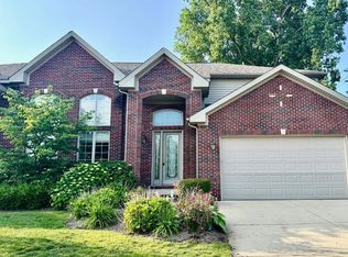 969 Grand Vista Ct, Troy, MI 48085