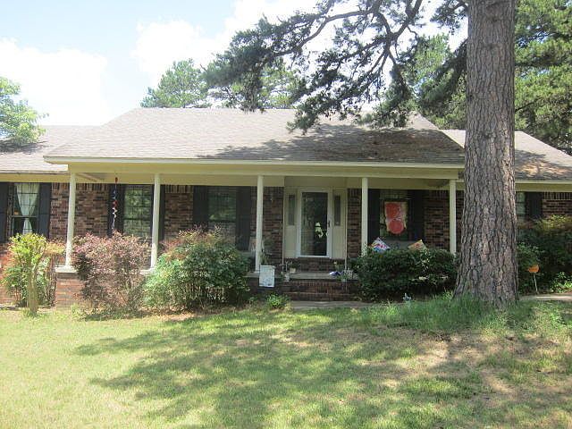 1st image of 141 Amy Ln