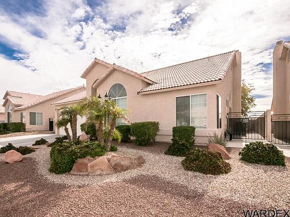 5th image of 1912 E Havasu Lake Dr
