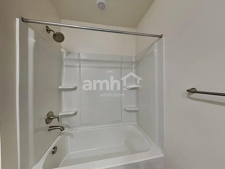 2401 E Wild Horse Way — Photo 17
