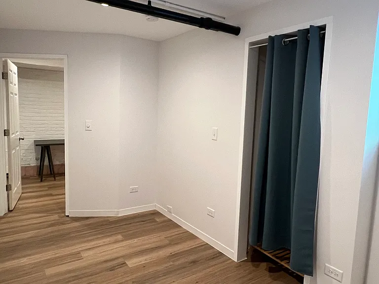 6354 N Paulina St #BASEMENT — Photo 8