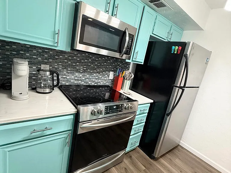 1050 E Ramon Rd #128 — Photo 3