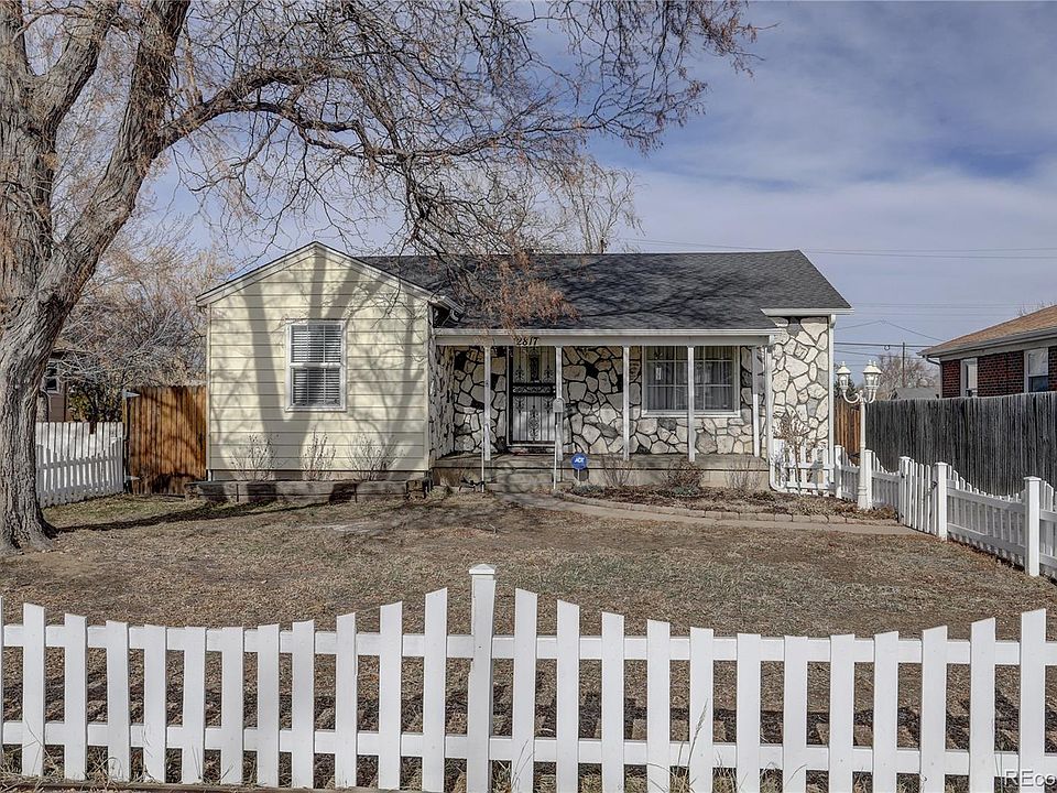 1st image of 2817 W 1st Ave