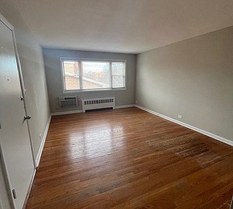 3rd image of 5624 N Kimball Ave #A2