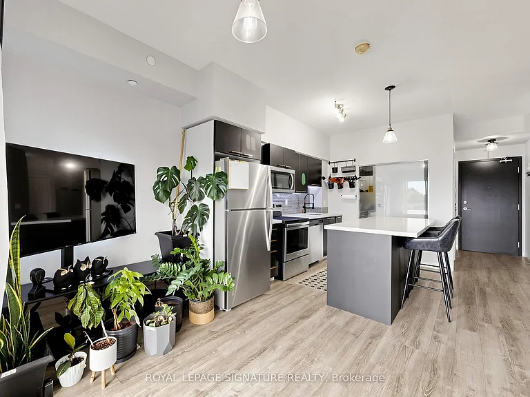 2150 Lawrence Ave E #208 — Photo 9