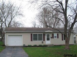 7405 Terry Dr, La Vista, NE 68128