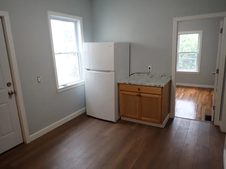 6 Oliver Rd #B — Photo 3