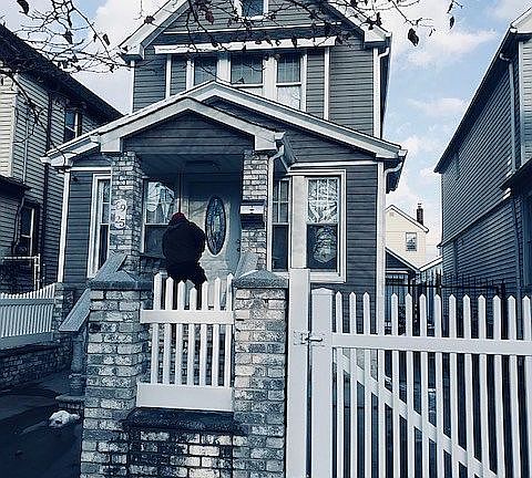 2nd image of 8925 185th St