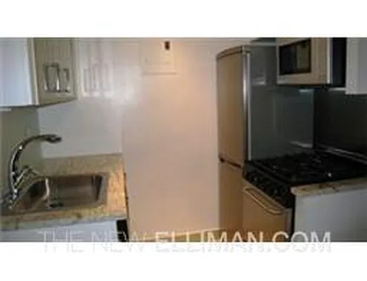 Rented by Douglas Elliman | media 40