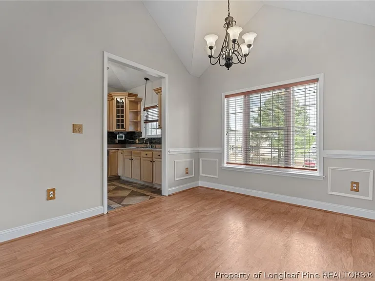 109 Canyon Ct — Photo 8