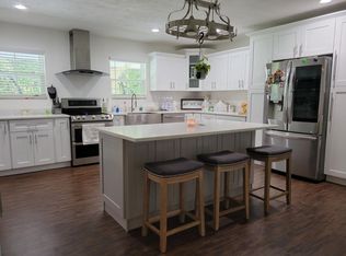 2247 SW Old Bellamy Rd, Fort White, FL 32038