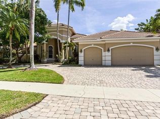 2455 Provence Cir, Weston, FL 33327