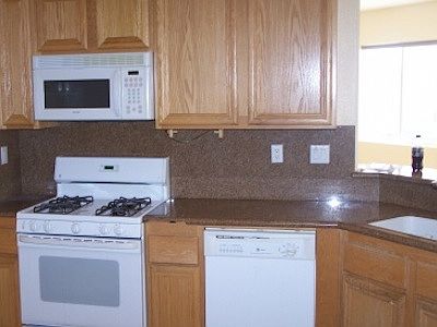 4th image of 27705 Mahogany Row