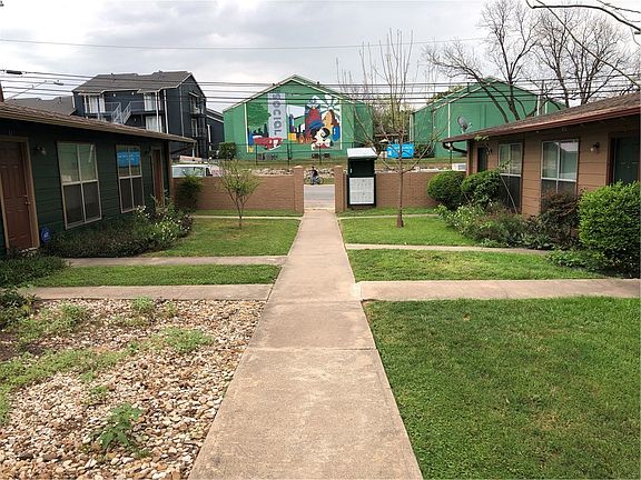 5th image of 2314 Parker Ln APT 8
