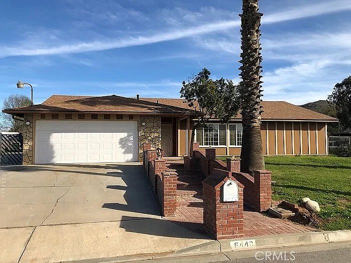 1st image of 8440 Brookfield Dr