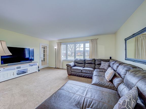 5th image of 961 Starmount Ave