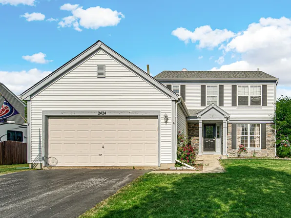 2424 Meadowsedge Ln, Carpentersville, IL 60110