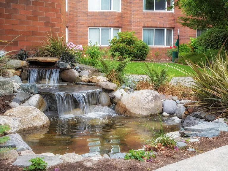 Life Manor Parkside — Photo 9
