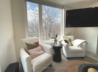 3488 Widdicombe Way #6, Mississauga, ON L5L 0B8