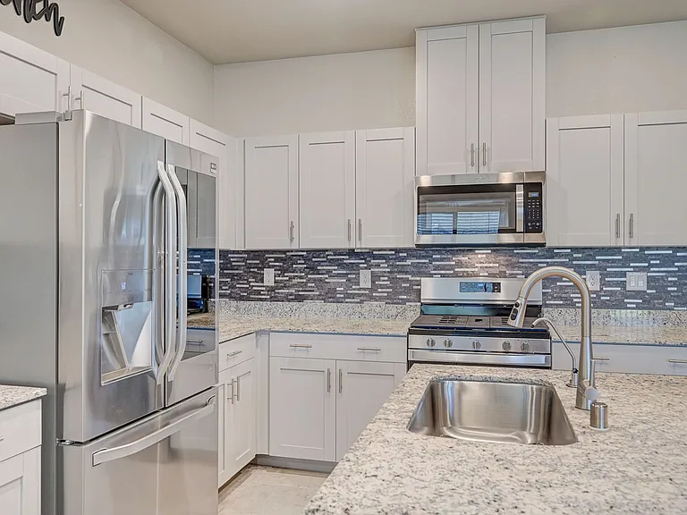 7869 Morganite Ave — Photo 12