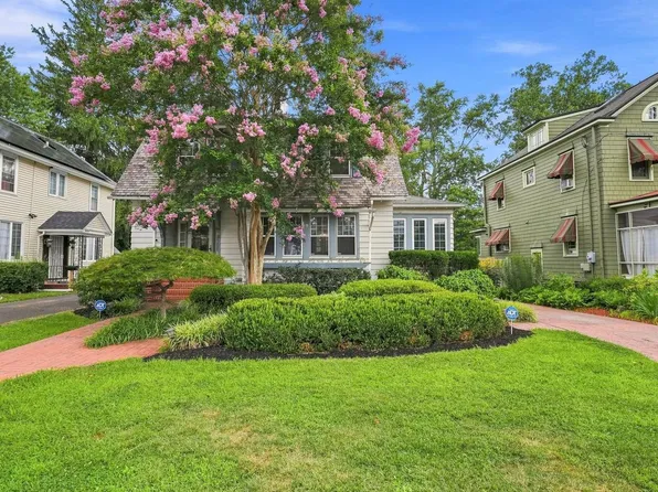 478 Parkway Ave, Ewing, NJ 08618