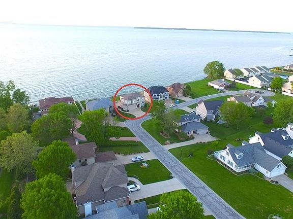 2nd image of 9009 E Rockport Dr