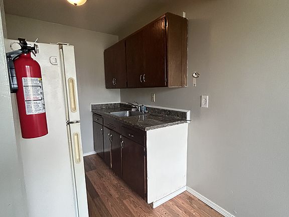 4th image of 1523 Juneau St #11237630