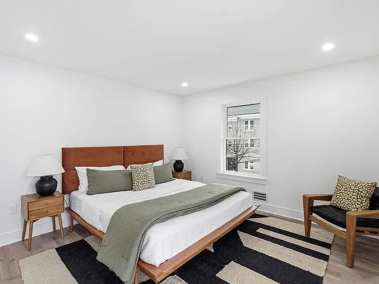 1355 Longfellow St NW — Photo 17
